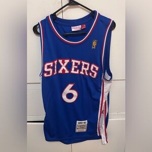 Julius “Dr. J” Erving jersey size mens medium in fair condition